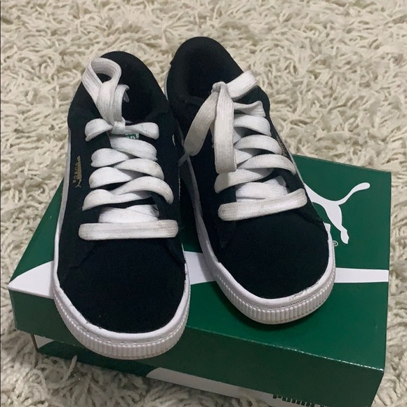 Oreo Styled Pumas - Picture 2 of 7